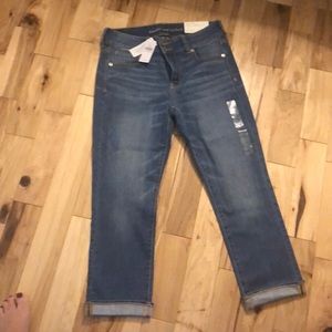 American Eagle women’s 10R artist crop jeans